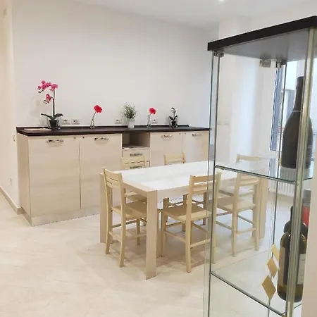 Luxury - Experience بيت ضيافة روما